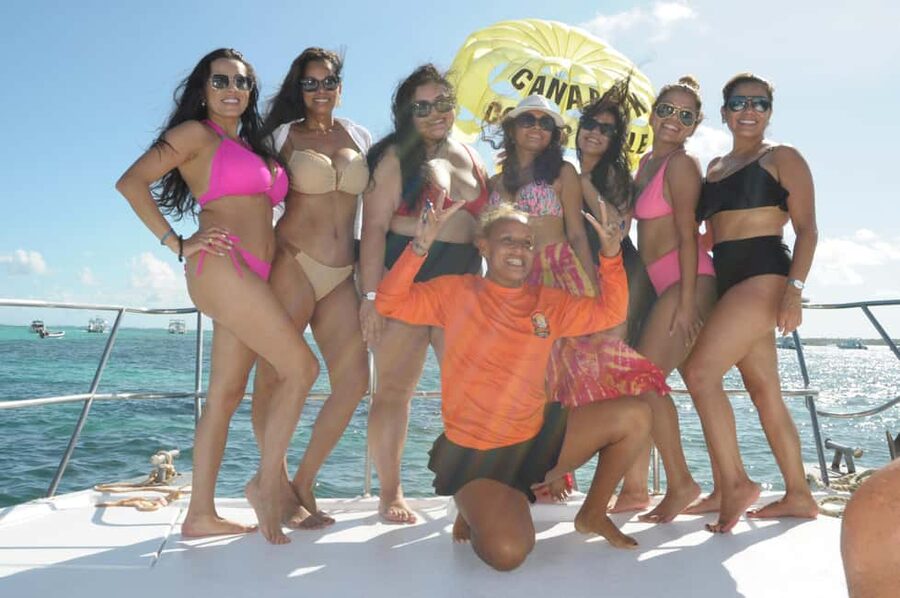 Punta Cana: Booze Cruise with Snorkel and Natural Pool Stop - The final 30 minutes back to Bávaro Beach