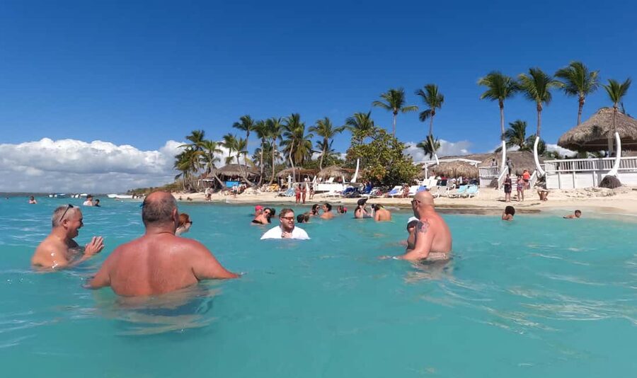 Punta Cana: Catalina Island Trip with Snorkeling - Why Catalina Island makes a good full-day escape