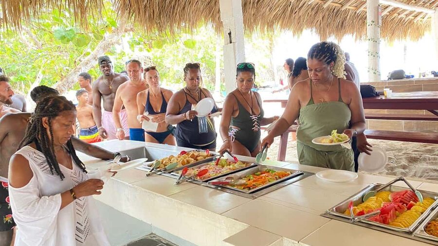 Punta Cana: Catalina Island Trip with Snorkeling - What the $63 price really covers