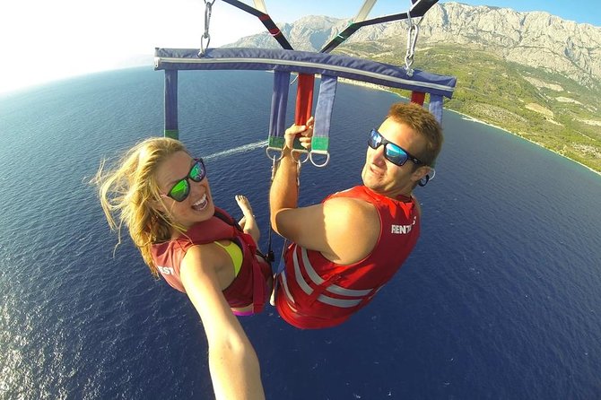 Punta Cana Combo Tour: Snorkeling, Catamaran Cruise & Parasailing - Parasailing above the Cortesito coast