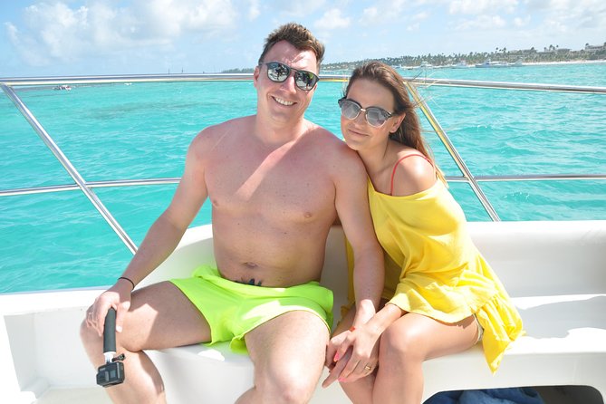 Punta Cana Private Virgen Beach Small & Big Group Snorkel Cruise - Getting started at the beach