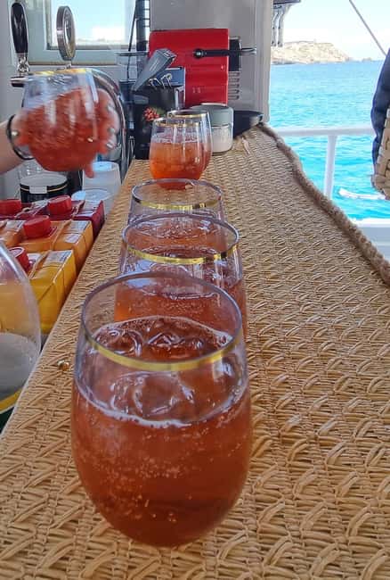Rhodes: Boat Tour with Snorkeling, Gourmet Buffet & Open Bar - Food, drinks, and service are central to the value