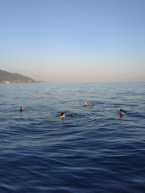 Riomaggiore: Cinque Terre Daytime Cruise with Snorkeling - Who will enjoy this most