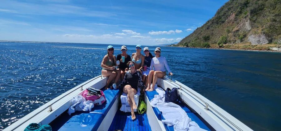 Roseau: Waitukubuli Volcano Snorkeling Boat Trip - An hour among bubbles, coral, and fish