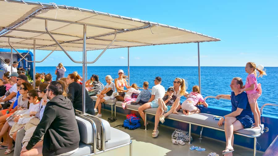 Safaga/Makadi Bay: Panorama Submarine with Snorkeling Tour - The snorkeling stop in Makadi Bay