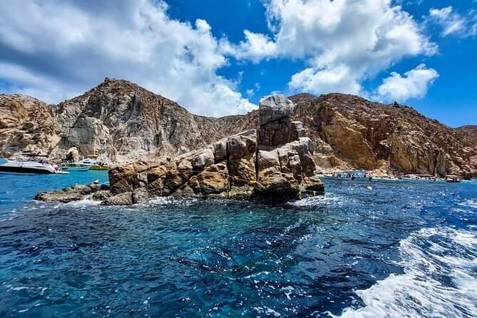 Santa Maria and Chileno Bay Snorkel Adventure Los Cabos - How the Guides Shape the Day