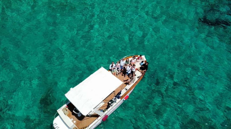 Santa Maria di Leuca : Tour in barca ,grotte e snorkeling - Guides, languages, and the human side of the trip