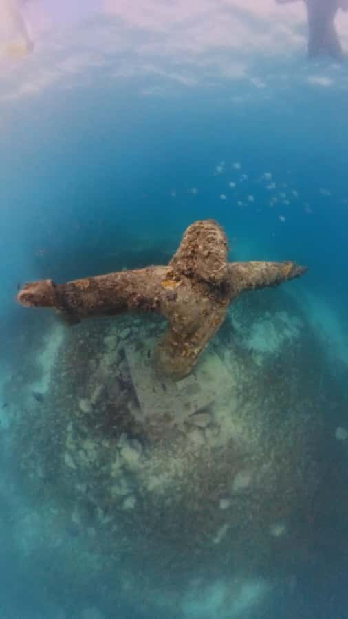 Santa Maria: Snorkeling Boat Tour - Safety help is the strongest feature
