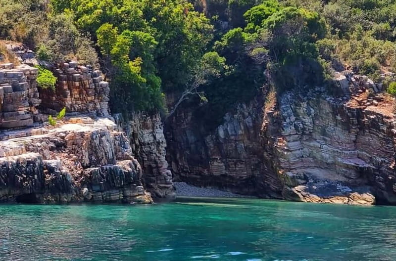 Sarandë: Boat Tour at Kroreza & Hidden Caves with Snorkeling - Why this boat trip works so well from Sarandë