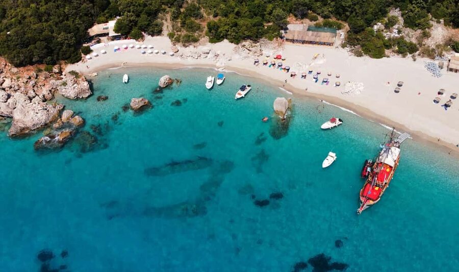 Sarandë: Boat Tour to Kroreza with Snorkel and free Umbrella - Leaving Sarandë from Limani