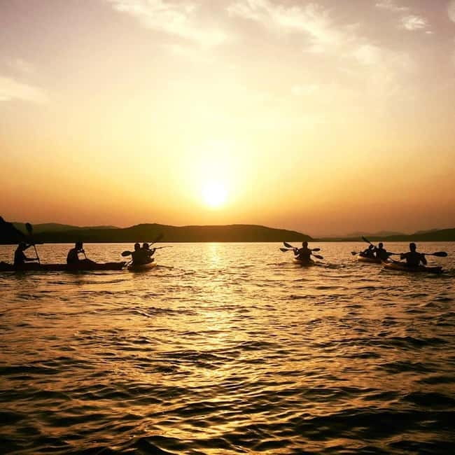 Sardinia: Sunset Kayak Tour + Snorkeling and Local Aperitif - Who should choose this sunset tour