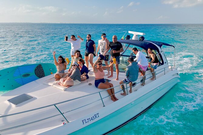 SeaRay 43ft Isla Mujeres, Snorkelling and more!! - Cancun’s lagoon and the ride beneath Calinda Bridge