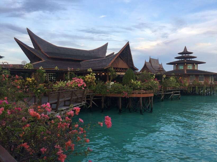 Semporna: Mabul and Kapalai Trip in Snorkel or Dive & Lunch - Key points to know before booking