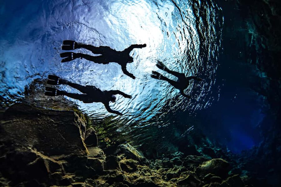 Silfra: Snorkel Between Continents. Free Professional Photos - Why Silfra feels different from an ordinary snorkel