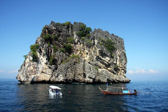 Snorkel Adventure Sea Tour to Koh Rok and Koh Haa from Koh Lanta - At a glance