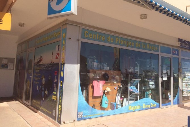 Snorkeling - By boat on site in the Bay of Cannes or Estérel - The equipment and what you need to bring