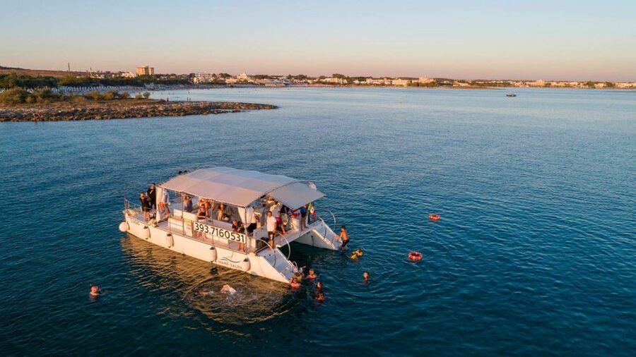 Snorkeling tour with aperitif in Porto Cesareo - Rabbit Island and its quiet natural setting