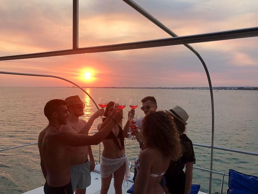 Snorkeling tour with aperitif in Porto Cesareo - The local aperitif on the water
