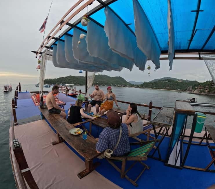 Snorkeling Tour with meals and BBQs - Cocktail - Sunset⭐⭐⭐⭐⭐ - Hotel pickup and the start of the seven-hour day