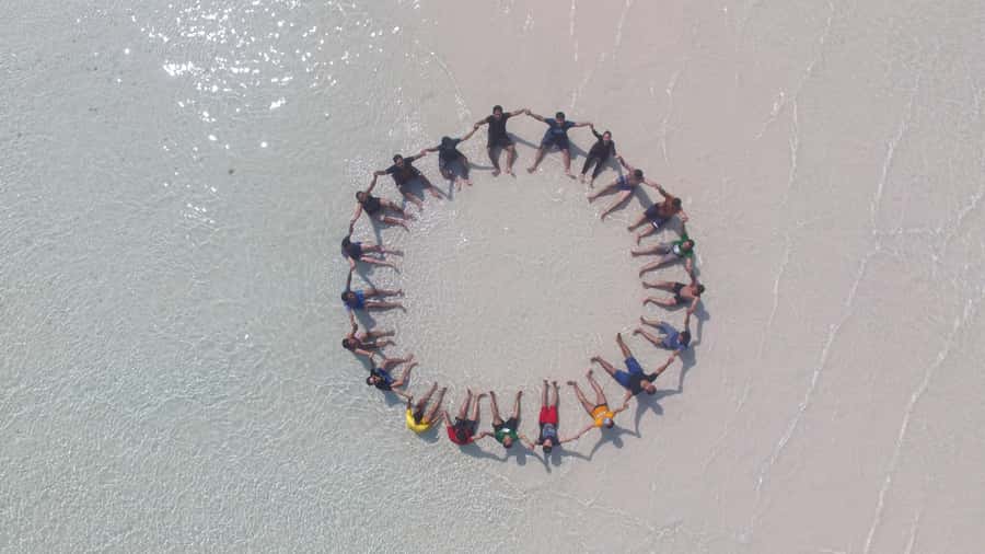 Snorkelling & islandhopping tour Karimunjawa (sharing tour) - The first island and a beach barbecue