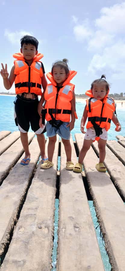 Snorkelling trip with certificate local guide - The guide matters most for first-time snorkellers