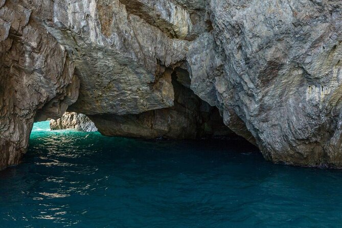 Sorrento: Capri Select Boat Trip with Swim, Drinks & Pick Up - Key points to know before booking