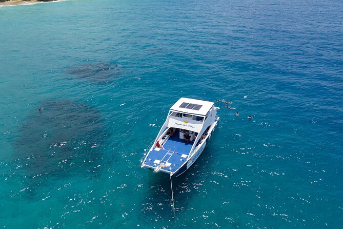 Sosua Party Boat - Snorkeling + Snack +BBQ Food and Drinks - Crew service can make or break the outing