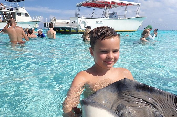 Stingray City Sandbar, Coral Gardens Snorkeling & Star Fish Point - Who should choose this excursion?