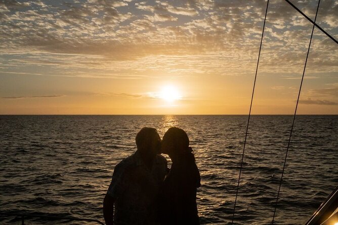 Sunset and Manta Ray Snorkel Adventure - The ride back with Kona lights and hot cocoa