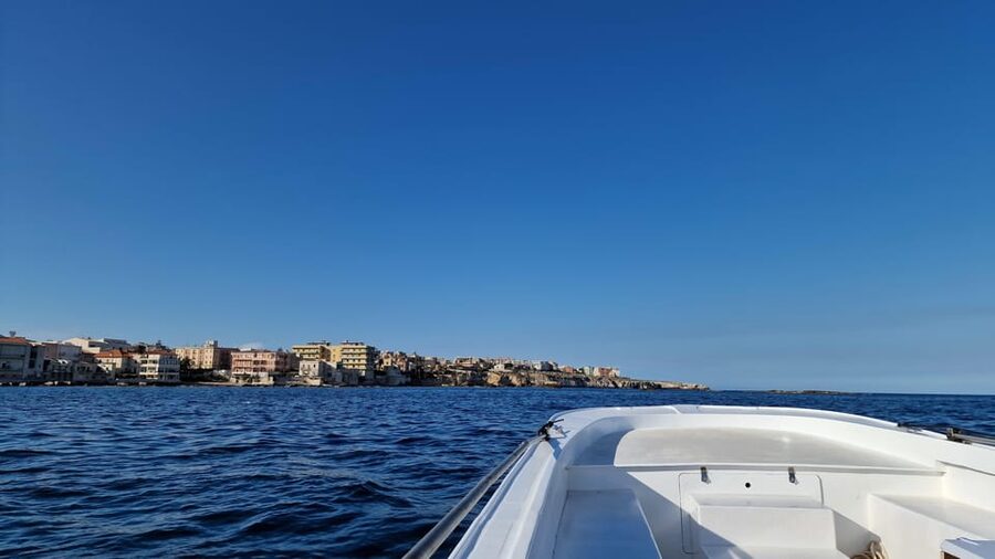 Syracuse:Snorkeling+Pillirina, Ortigia & sea caves boat tour - What the Skipper Adds