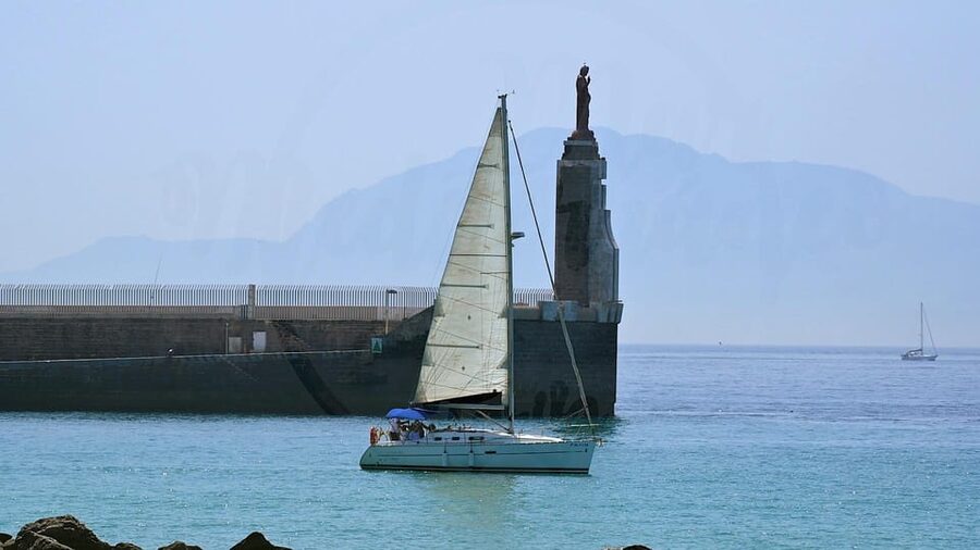 Tarifa: Sailboat Tour, Snorkelling, Tapas & Drinks - Key points before you book