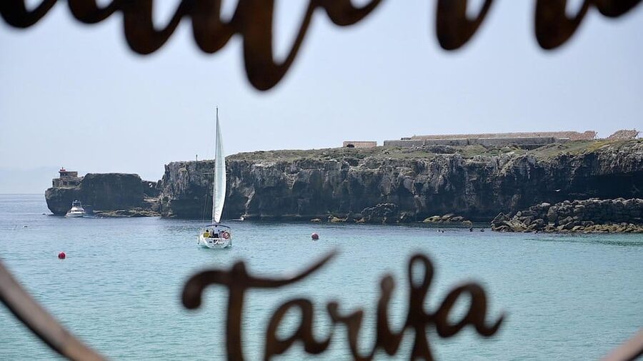 Tarifa: Sailboat Tour, Snorkelling, Tapas & Drinks - Meeting Captain Fernando or Marc at Tarifa port