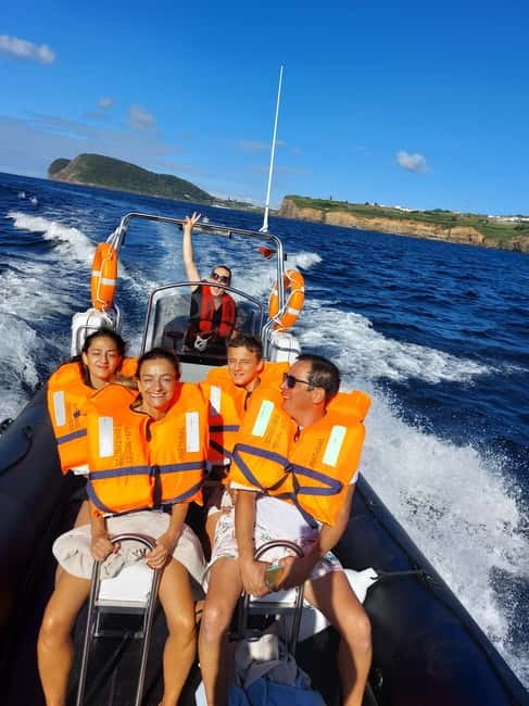 Terceira Island: Ilhéu das Cabras Boat Tour + Snorkeling - What makes the volcanic islets special