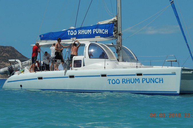 Tropical Catamaran Snorkeling, Sailing And Beach Experience - What the Crew Adds to the Day