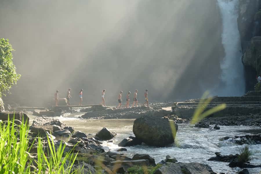Ubud: Tegenungan Waterfall, Snorkeling, and Canyoning Tour - Tegenungan Waterfall and its long staircase