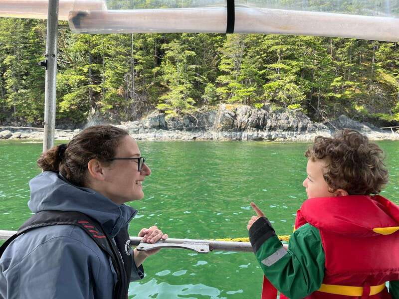 Vancouver: Snorkeling Seals Kayaking Scenic Boat Tour - Looking for Seals in Their Home Waters