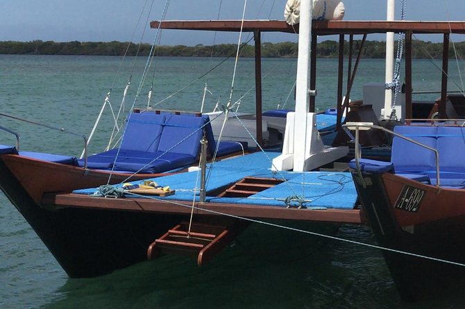 VIP Morning Delight Champagne Sailing and Snorkeling with Lunch - What $129.99 buys you