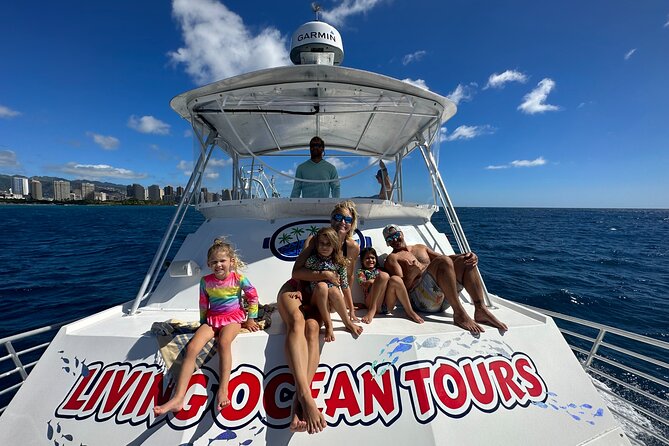 Waikiki, Hawaii: Deluxe Snorkel and Wildlife Cruise - How the crew shapes the day