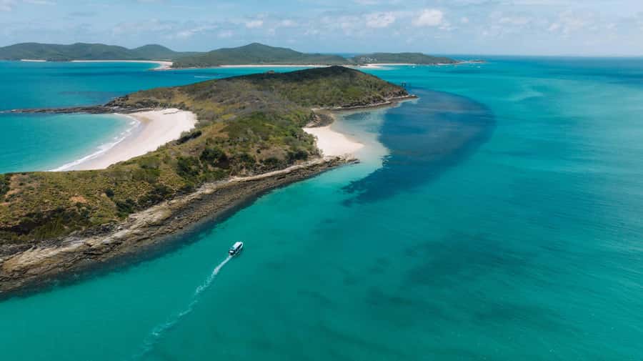 Yeppoon: Great Keppel Island Fast Boat Snorkel & Lunch Tour - Starting at Keppel Bay Marina