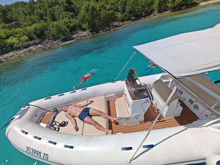 Zadar: Boat Tour with Snorkeling Gear and Drinks - Morning calm or afternoon sunset
