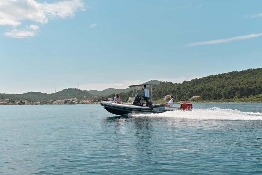 Zadar:Speedboat Tour Thrill Ride with Snorkeling on 3 island - What the $35 price really includes